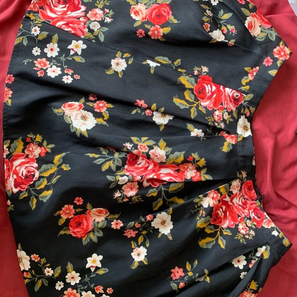 Dark Floral Skater Skirt - Picture 2 of 6
